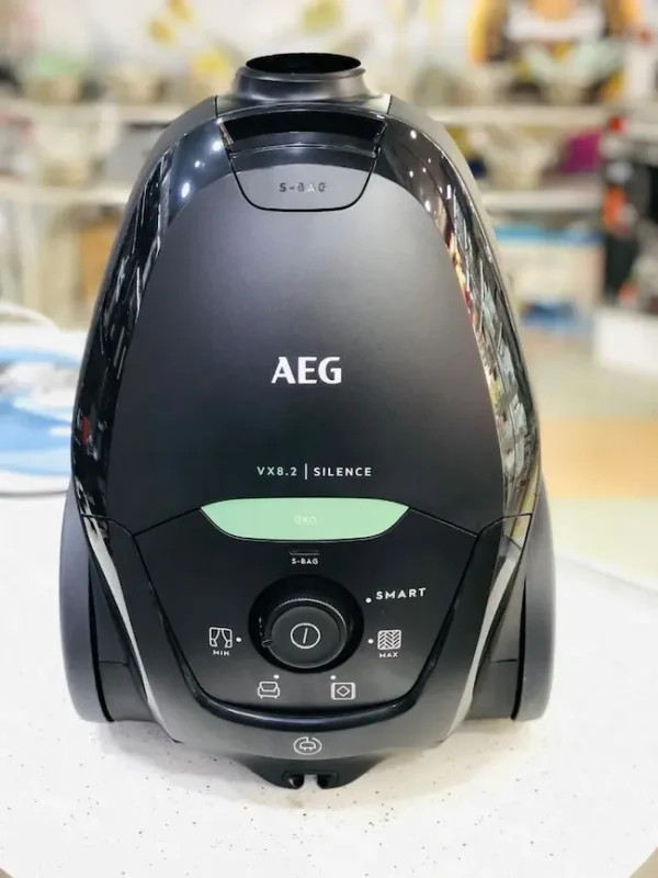 جارو برقی AEG مدل VX82-1-OKO